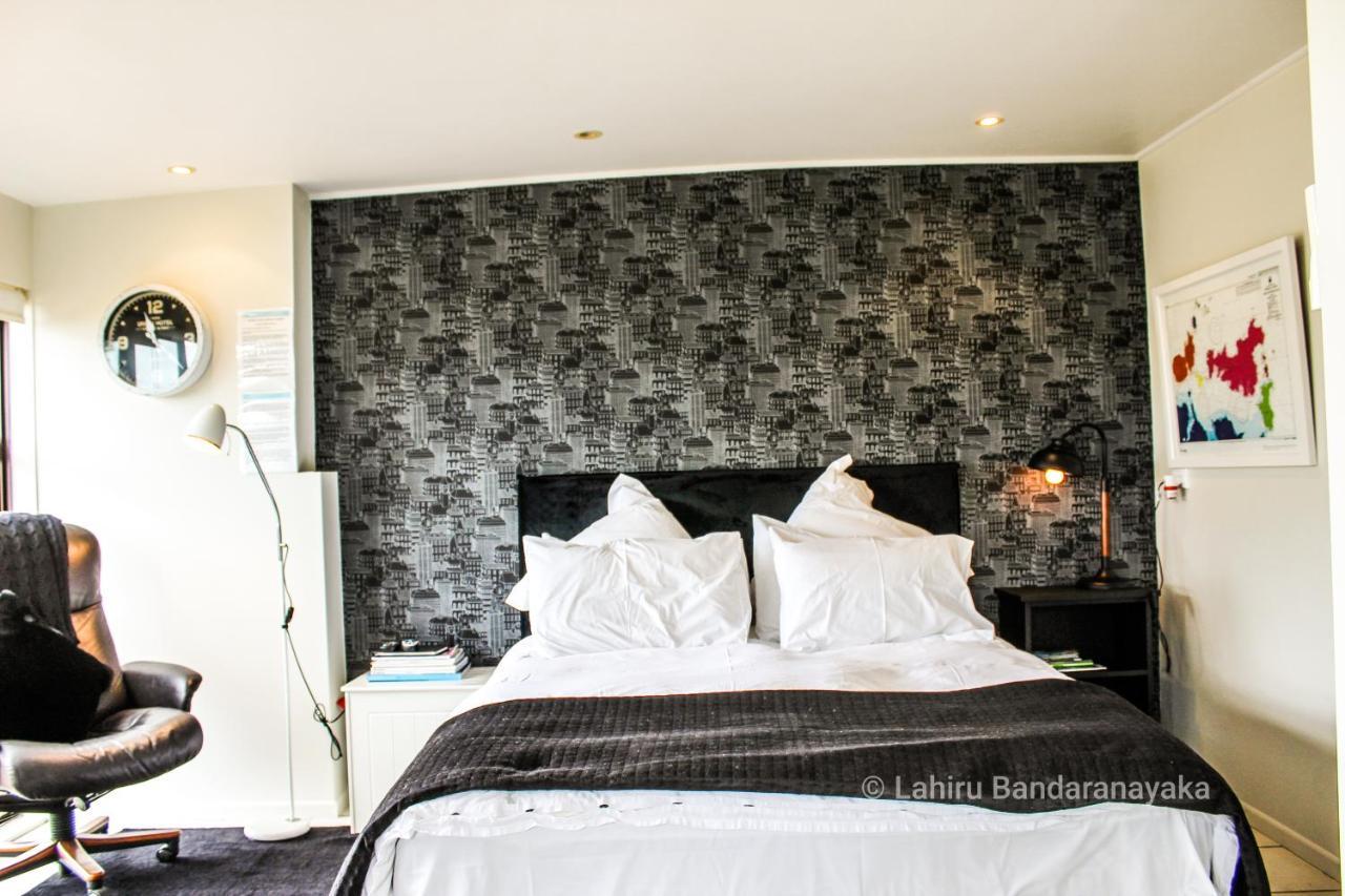 Le Chalet Waiheke Apartments Ostend Екстер'єр фото