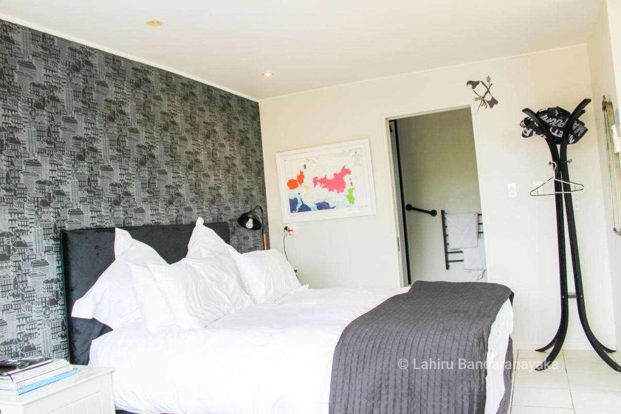 Le Chalet Waiheke Apartments Ostend Екстер'єр фото