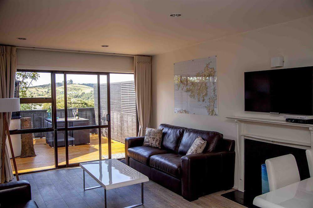 Le Chalet Waiheke Apartments Ostend Екстер'єр фото